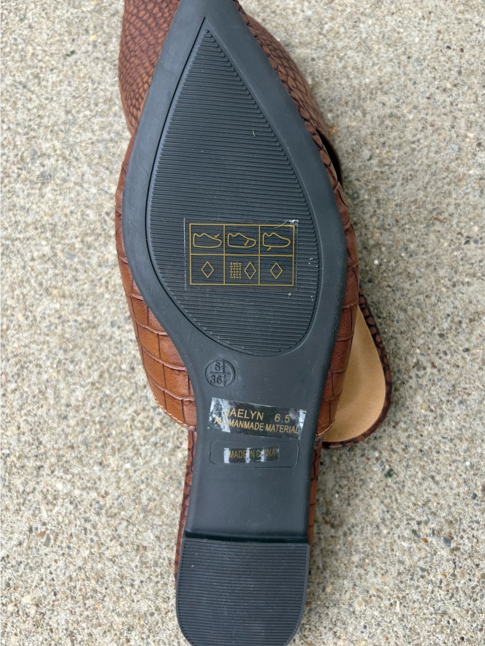 Lulu's Jaelyn Brown Croc-Embossed Vegan leather Pointed Toe Mules Size 6.5 - Picture 4 of 4
